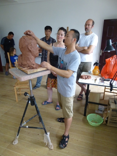 Portrait demo at Huyai QunZhou NiXing Pottery Factory 2013